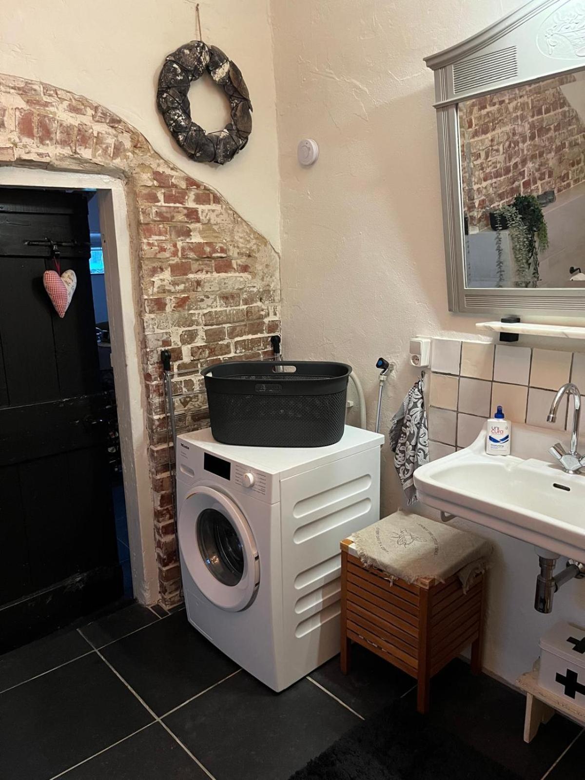 Vakantiewoning Fruitschuur De Morel Venlo Bagian luar foto