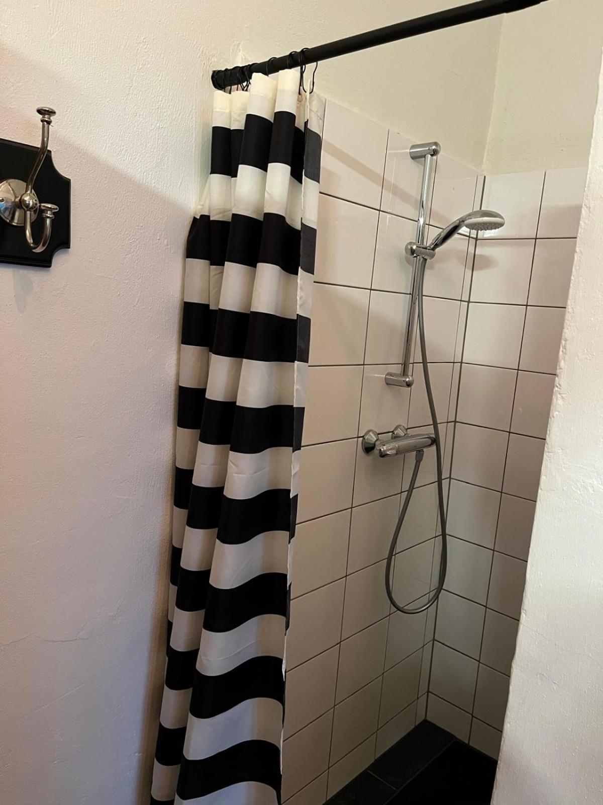 Vakantiewoning Fruitschuur De Morel Venlo Bagian luar foto